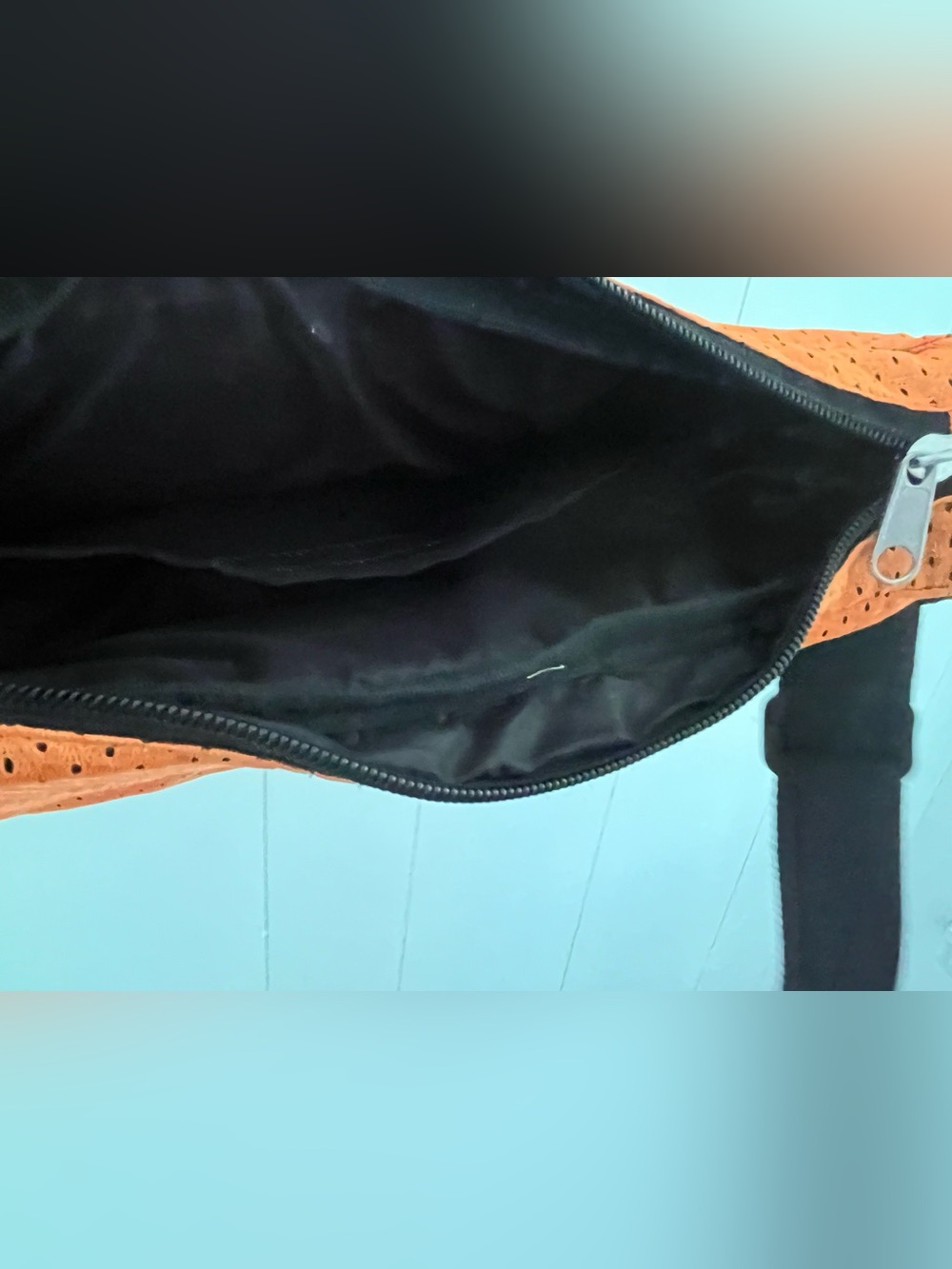 Tennessee Volunteers VOLS Jersey Orange Crossbody Purse by Little Earth - Picture 10 of 11